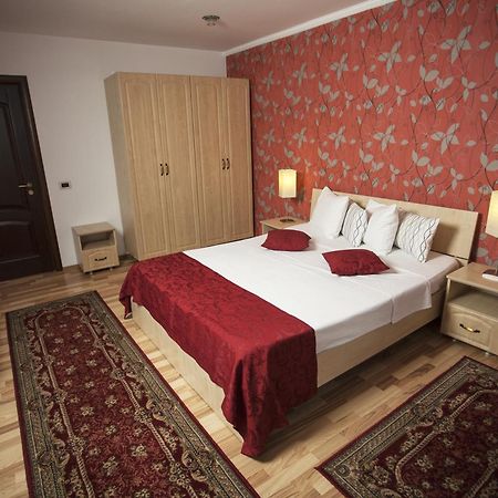 City Garden Rooms And Apartments Bucarest Chambre photo