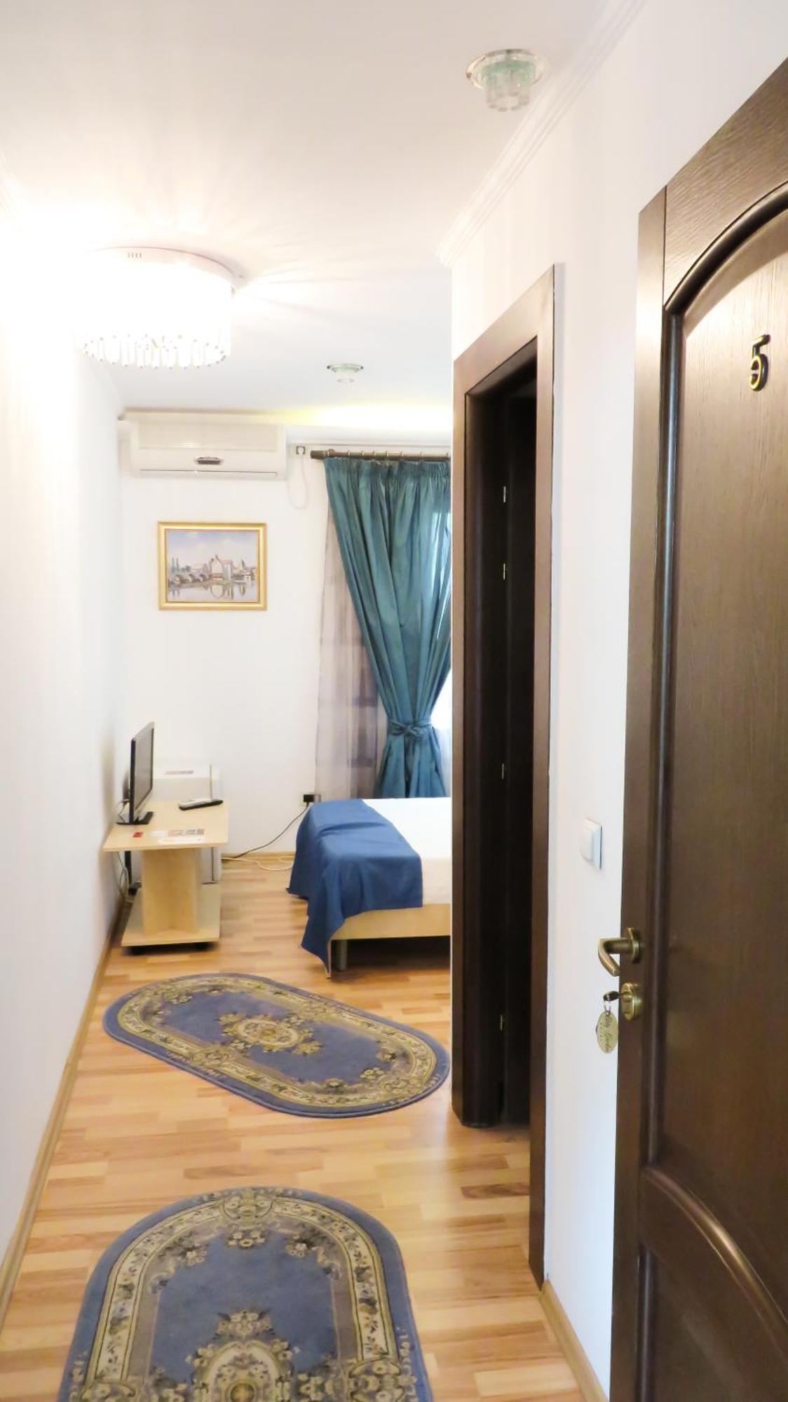 City Garden Rooms And Apartments Bucarest Chambre photo